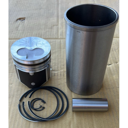 Piston with rings and cylinder liner for Andoria 4C90, 4CT90 engine
