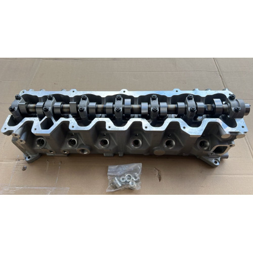 Complete cylinder head RD28 1104034J04 Nissan PATROL Y60 K260 W260 2.8