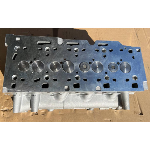 Cylinder head K9K 1.5 DCI 1104100Q1C, 1104100Q2C, 1104100Q2D, 110413019R complete