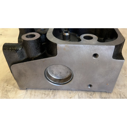 Isuzu Trooper 3.1 TD 4JG2 cylinder head with part numbers 8970863384, 8970165047, 8970863382