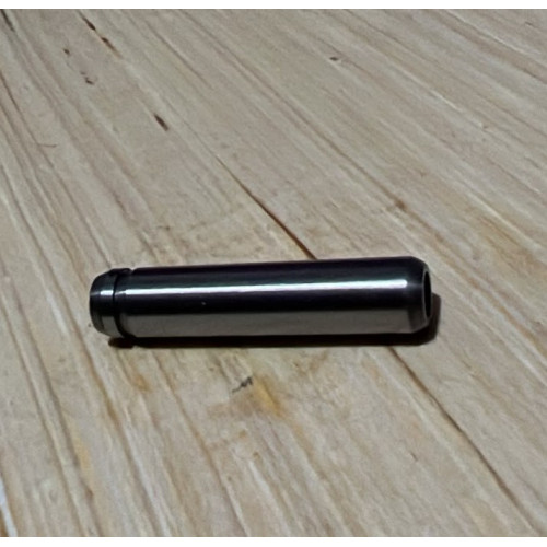 Направляюця втулка випускного клапана Nissan 13213ED060 (13213-ED060) розмір 5x9.22x42.2 мм