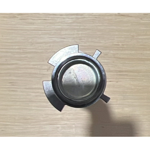 Genuine Renault H5F valve train shaft rear end area Rear end profile view of genuine Renault 1.2 TCe intake shaft