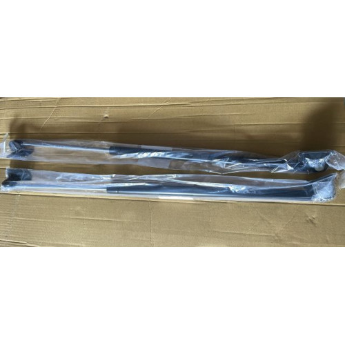 6617405716, 6617405816 SsangYong Istana trunk lid gas springs set
